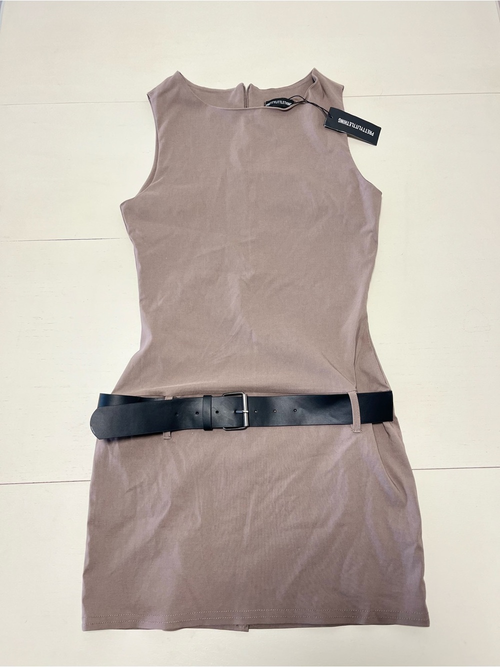 PrettyLittleThing PETITE TAUPE FITTED BENGALINE BELT DETAIL MINI DRESS